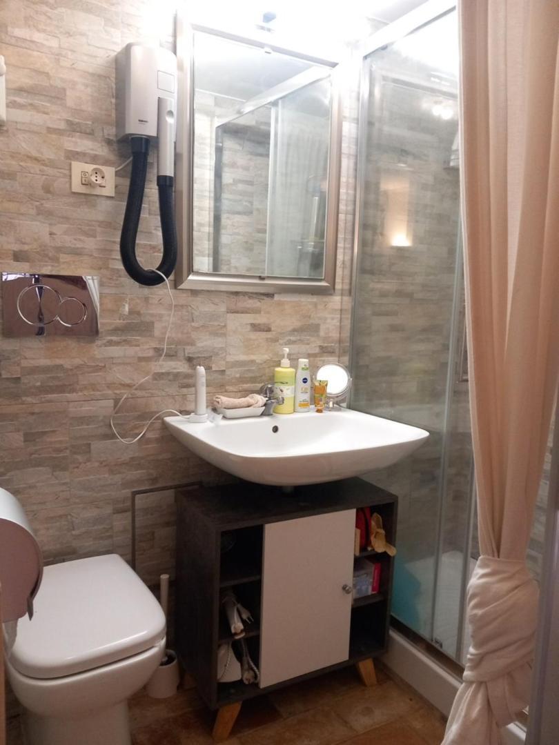 Domus Next Campo De'Fiori With Thermal Shower Rome Chambre photo